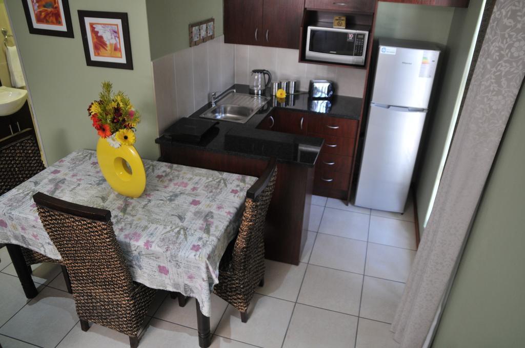 Summer Garden Guest House  Benoni Exterior foto