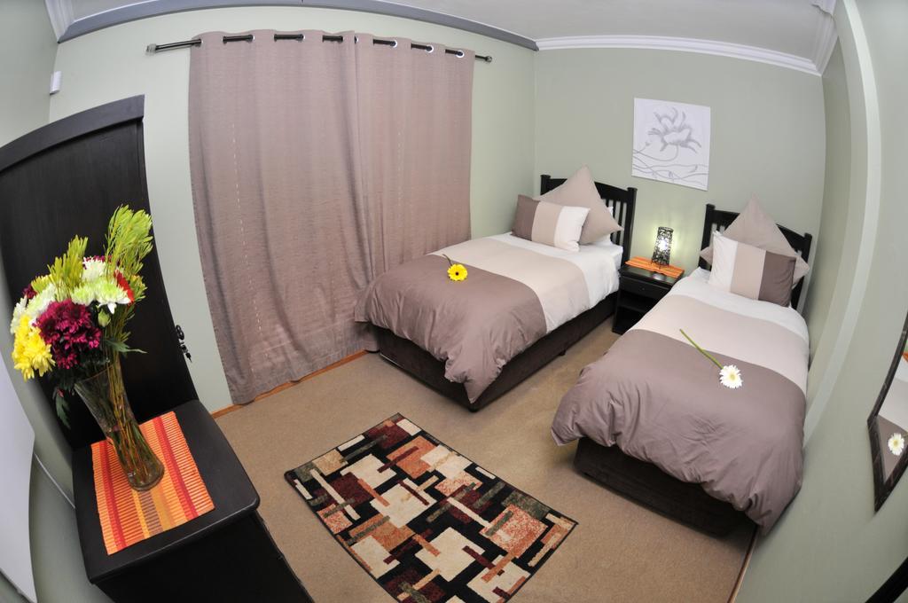 Summer Garden Guest House  Benoni Exterior foto