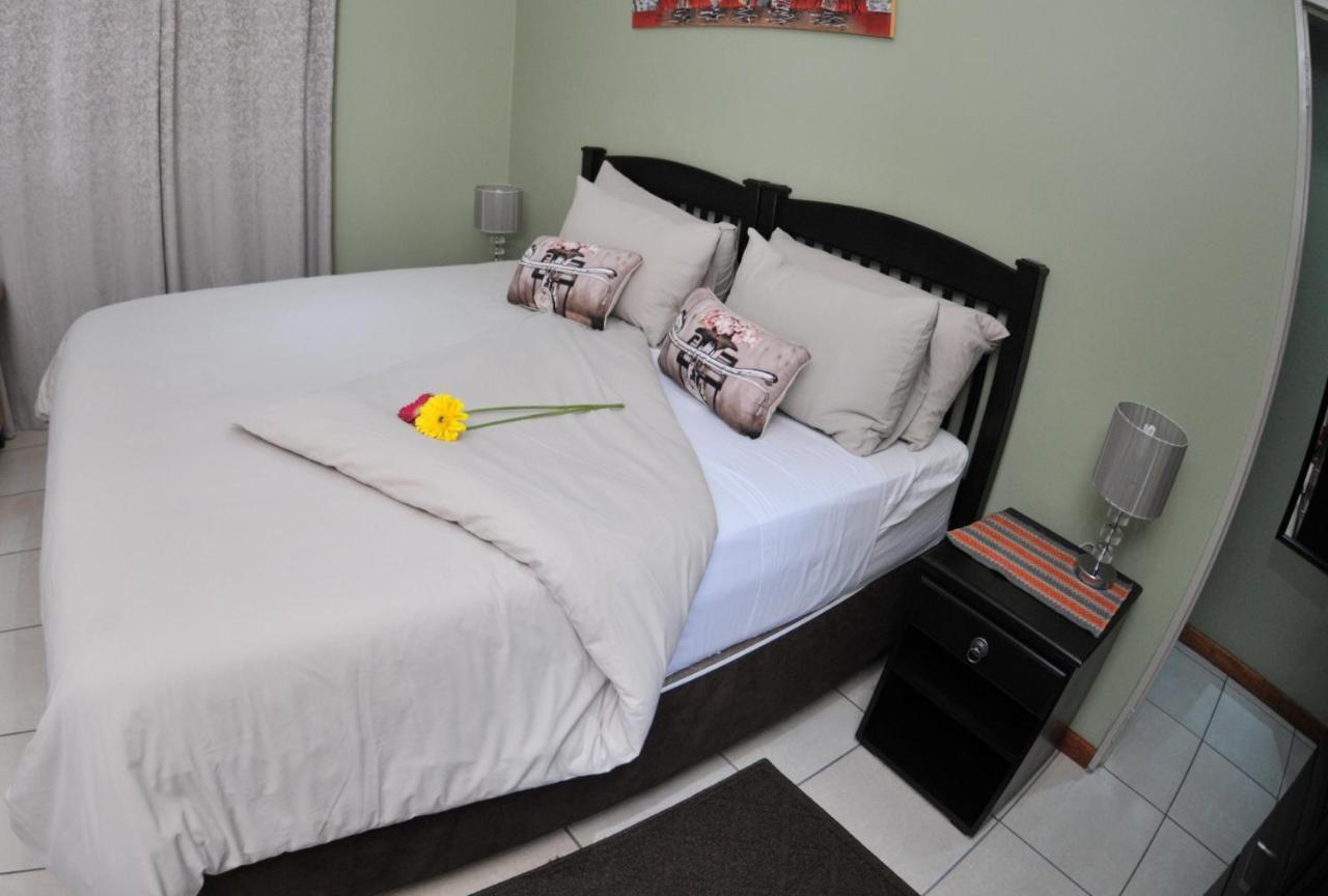 Summer Garden Guest House  Benoni Exterior foto